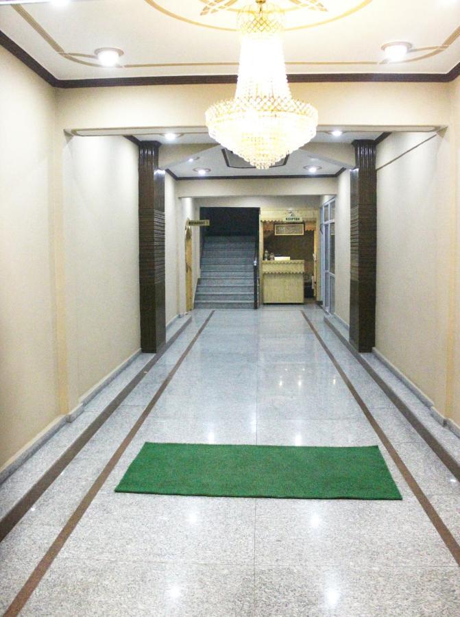 Srīnagar Hotel Samar מראה חיצוני תמונה